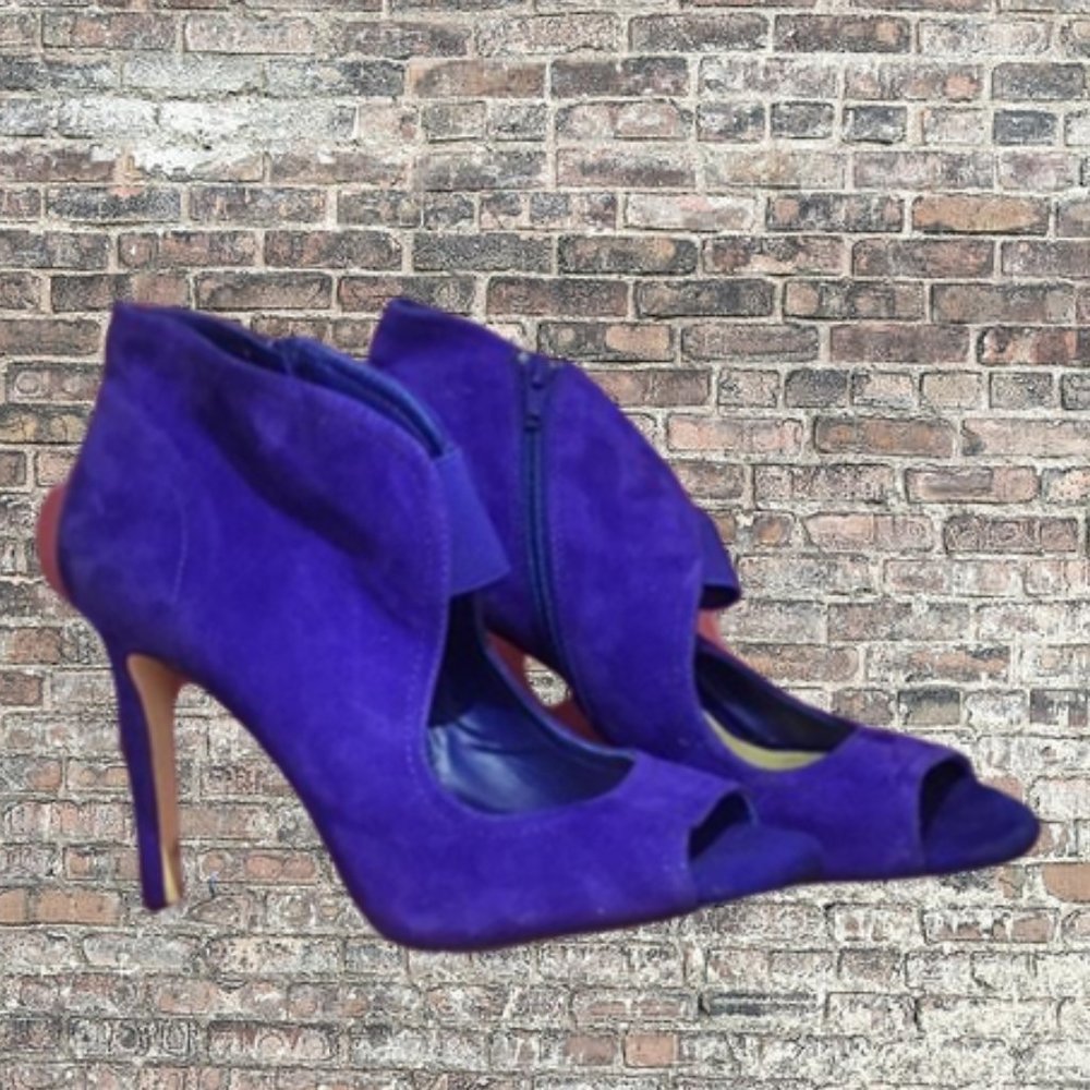 Gianni Bini "Sammie" Peep Toe Booties